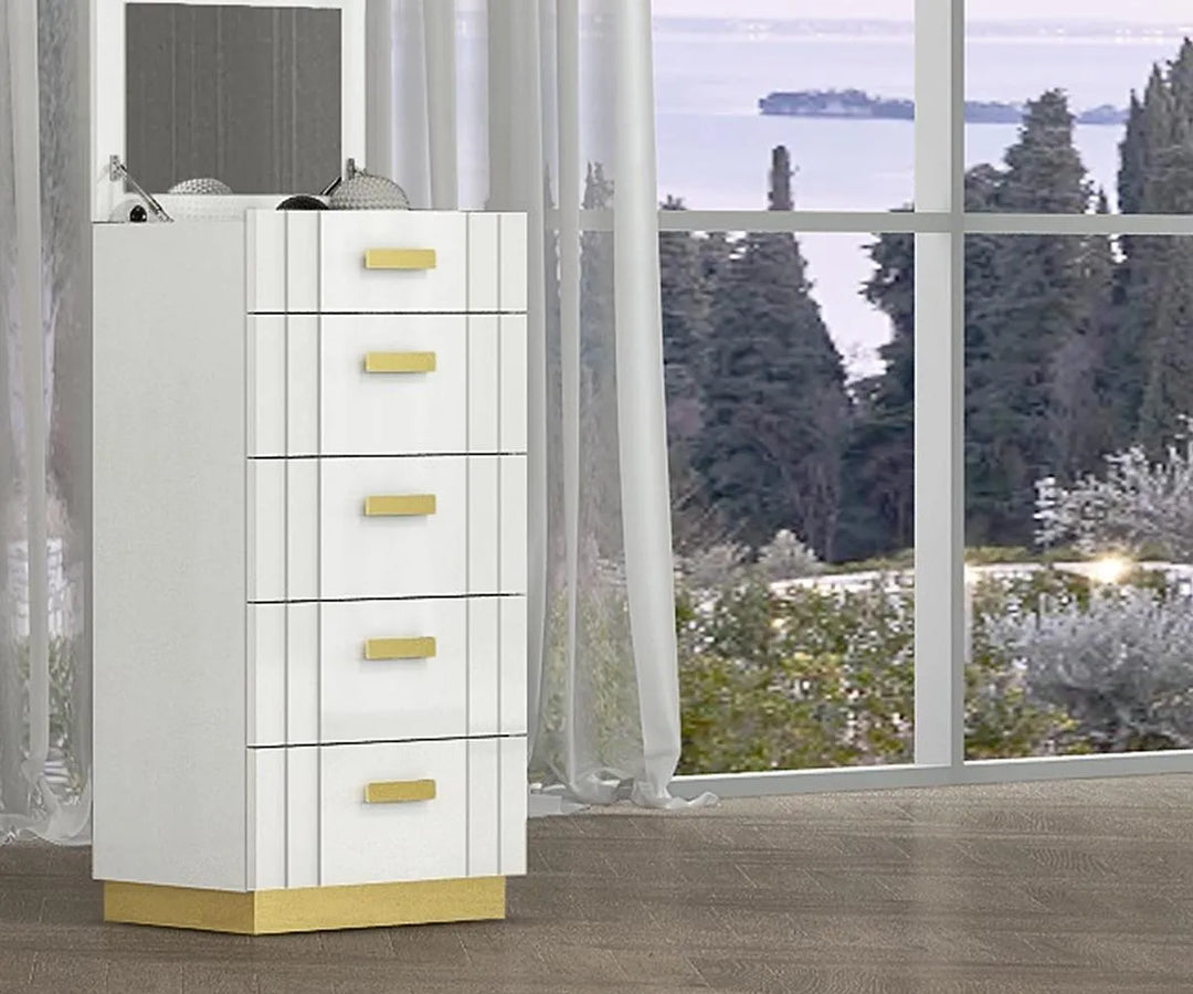 Hannah Stunning Storage Chest In White & Gold Metal Accent