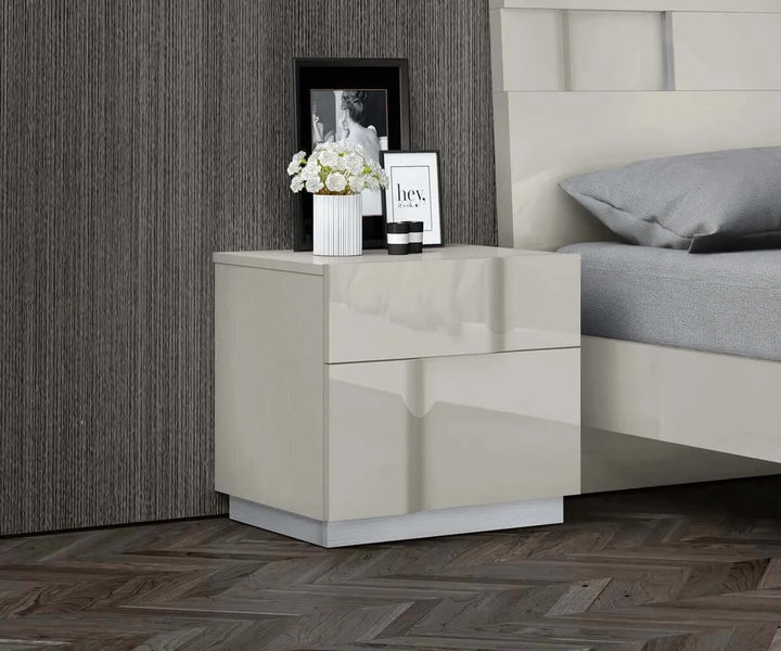 Aurora Nightstand With High Gloss Finish - Grey